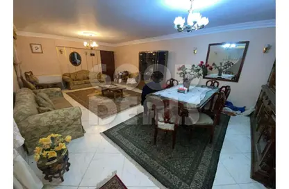 Apartment - 3 Bedrooms - 2 Bathrooms for sale in Saray El Qobba - El Zaytoun - Hay El Zaytoun - Cairo