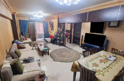 Apartment - 3 Bedrooms - 2 Bathrooms for sale in Sporting - Hay Sharq - Alexandria