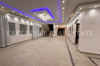 فيلا - 4 غرف نوم - 4 حمامات للايجار في مدينتي - القاهرة