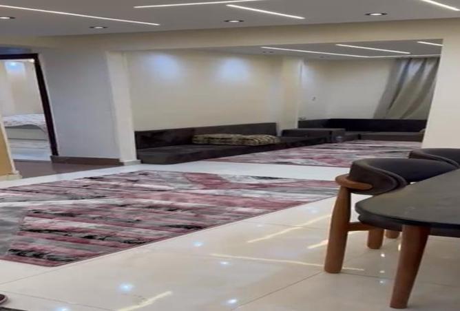 8381047 - Property Image 2