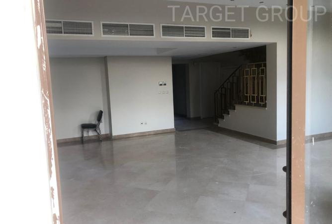 8220988 - Property Image 2