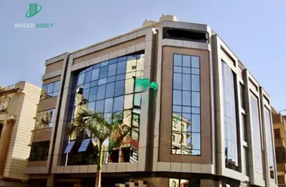 بناية كاملة - استوديو - 5 حمامات للايجار في شارع 306 - امتداد المعادي الجديدة - حي المعادي - القاهرة