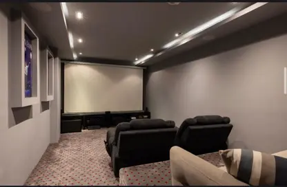 Retail - Studio for rent in Kargo Mall - Al Shabab St. - Sheikh Zayed City - Giza