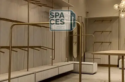 محل تجاري - استوديو - 1 حمام للايجار في شارع التسعين الجنوبي - التجمع الخامس - مدينة القاهرة الجديدة - القاهرة