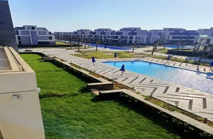 Chalet - 2 Bedrooms - 2 Bathrooms for sale in La Vista Ray - La Vista - Al Ain Al Sokhna - Suez