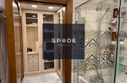 Apartment - 3 Bedrooms - 3 Bathrooms for sale in Eastown - 5th Settlement Compounds - The 5th Settlement - New Cairo City - Cairo