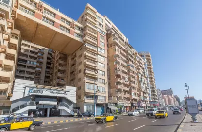 شقة - 3 غرف نوم - 2 حمامات للبيع في طريق الجيش - لوران - حي شرق - الاسكندرية