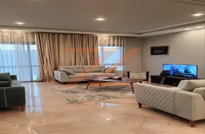 شقة - 3 غرف نوم - 3 حمامات للايجار في ذا كورت ياردز - كمبوندات الشيخ زايد - الشيخ زايد - الجيزة
