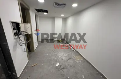 مساحات مكتبية - استوديو - 1 حمام للايجار في سنترادا هاب - محور 26 يوليو - مدينة 6 أكتوبر - الجيزة