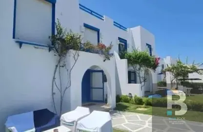 Chalet - 3 Bedrooms - 2 Bathrooms for sale in Mountain View - Ras Al Hekma - North Coast