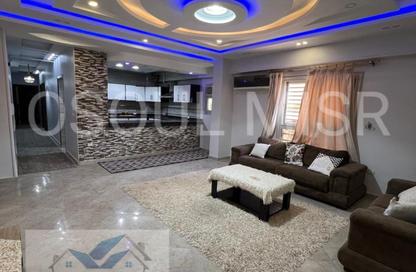 Duplex - 5 Bedrooms - 4 Bathrooms for rent in 9th District - Sheikh Zayed City - Giza