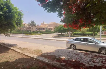 Apartment - 3 Bedrooms - 2 Bathrooms for sale in Al Waha St. - 4th Neighborhood - 3rd District West - Shorouk City - Cairo