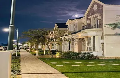 Townhouse - 4 Bedrooms - 4 Bathrooms for sale in Mountain View 1.1 - 5th Settlement Compounds - The 5th Settlement - New Cairo City - Cairo