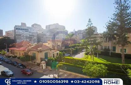 Apartment - 4 Bedrooms - 4 Bathrooms for sale in Zezenia - Hay Sharq - Alexandria