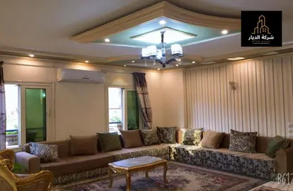 شقة - 3 غرف نوم - 2 حمامات للايجار في شارع شهاب - المهندسين - الجيزة