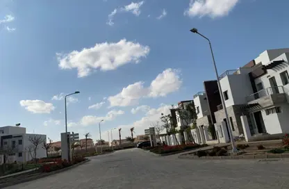 Apartment - Studio - 2 Bathrooms for sale in Hyde Park - 5th Settlement Compounds - The 5th Settlement - New Cairo City - Cairo