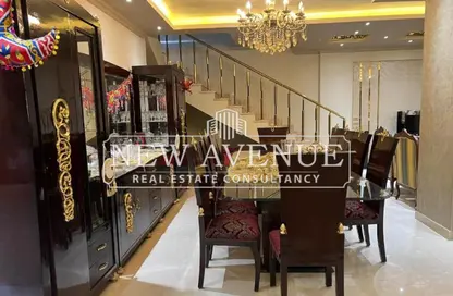 دوبلكس - 3 غرف نوم - 2 حمامات للبيع في طريق الشروق - المجاورة الاولي - الحي الثامن - مدينة الشروق - القاهرة