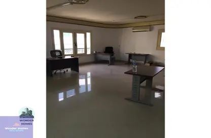 شقة - 3 غرف نوم - 3 حمامات للبيع في شارع النصر - اللاسلكي - المعادي الجديدة - حي المعادي - القاهرة