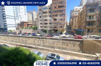 Apartment - 4 Bedrooms - 1 Bathroom for sale in Camp Chezar - Hay Wasat - Alexandria