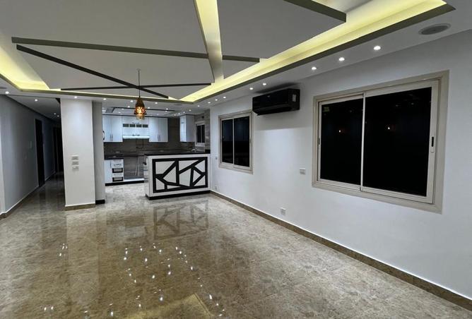 8335708 - Property Image 2