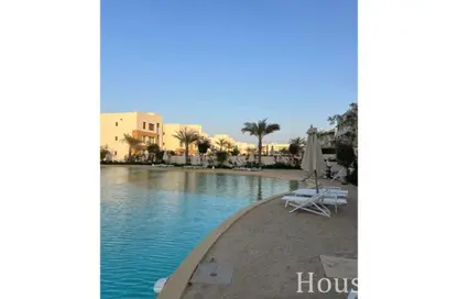 منزل مزدوج - 3 غرف نوم - 3 حمامات للبيع في أزهى - العين السخنة - السويس