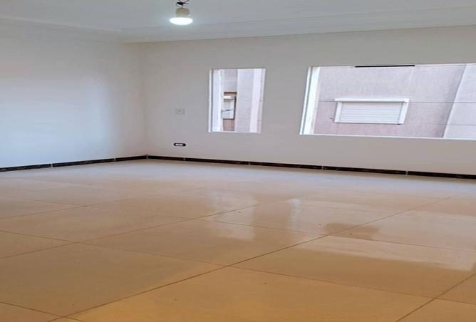 8000075 - Property Image 2