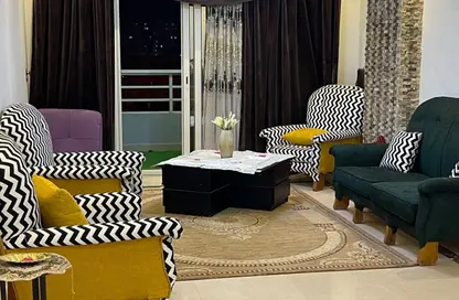 Apartment - 3 Bedrooms - 2 Bathrooms for rent in Eighth Sector - Zahraa El Maadi - Hay El Maadi - Cairo