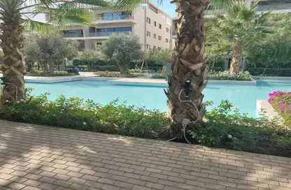 Apartment - 2 Bedrooms - 2 Bathrooms for sale in Lake View Residence - 5th Settlement Compounds - The 5th Settlement - New Cairo City - Cairo