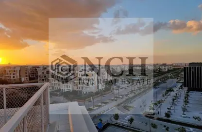 Apartment - 3 Bedrooms - 5 Bathrooms for sale in Eastown - 5th Settlement Compounds - The 5th Settlement - New Cairo City - Cairo