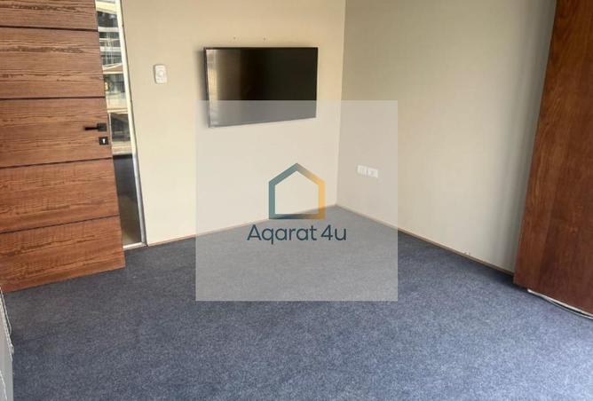 8158605 - Property Image 2