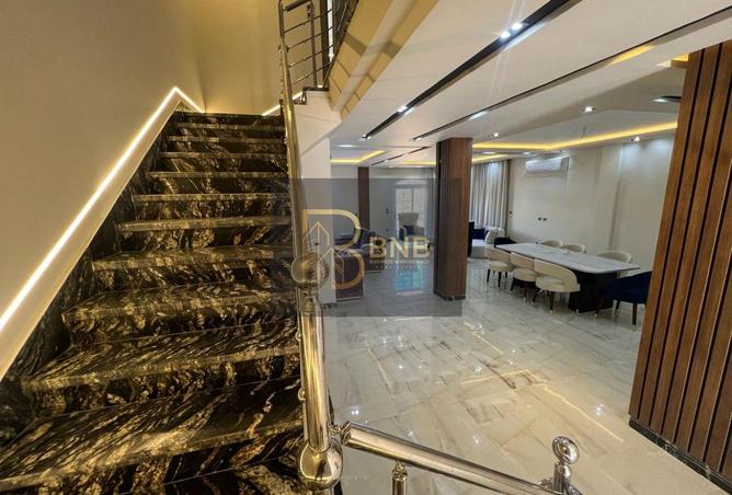 8232280 - Property Image 2