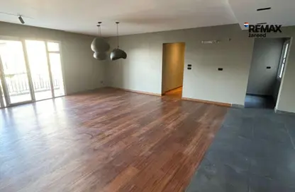 شقة - 3 غرف نوم - 3 حمامات للايجار في أكتوبر بلازا - كمبوندات 6 أكتوبر - مدينة 6 أكتوبر - الجيزة