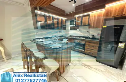 شقة - 2 غرف نوم - 1 حمام للايجار في ميدان سموحة - سموحة - حي شرق - الاسكندرية