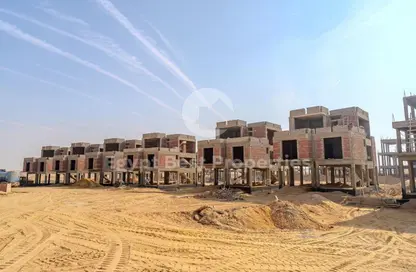 Townhouse - 3 Bedrooms - 4 Bathrooms for sale in Stei8ht - The 1st Settlement - New Cairo City - Cairo