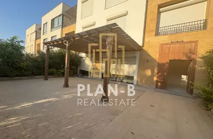 Townhouse - 4 Bedrooms - 4 Bathrooms for sale in Westown - Sheikh Zayed Compounds - Sheikh Zayed City - Giza