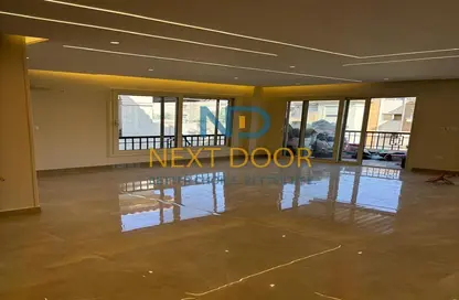 Apartment - 4 Bedrooms - 3 Bathrooms for rent in Stone Residence - 5th Settlement Compounds - The 5th Settlement - New Cairo City - Cairo