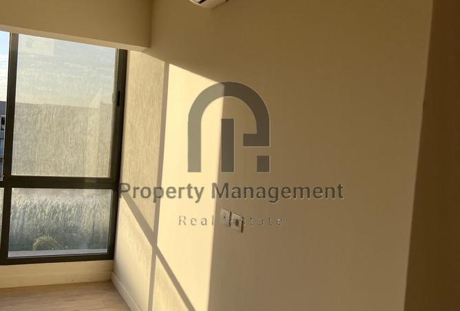 8388635 - Property Image 2