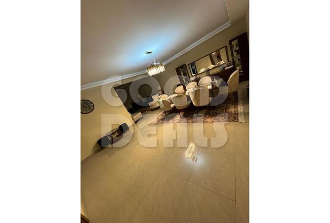 8232366 - Property Image 3