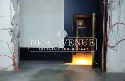 محل - استوديو - 1 حمام للايجار في شارع عبد الرازق السنهوري - المنطقة السادسة - مدينة نصر - القاهرة