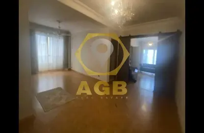 Apartment - 3 Bedrooms - 2 Bathrooms for sale in Geziret Al Arab St. (El Mohandes Mohamed Hassan Helmy) - Mohandessin - Giza
