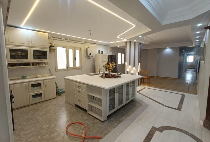 8133004 - Property Image 2