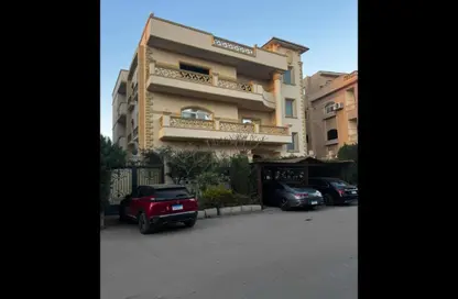 Villa - 7+ Bedrooms - 5 Bathrooms for sale in Ahmed Shawky Axis - El Banafseg 1 - El Banafseg - New Cairo City - Cairo