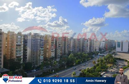 شقة - 3 غرف نوم - 3 حمامات للبيع في شارع نادى سموحة الرياضى - سموحة - حي شرق - الاسكندرية