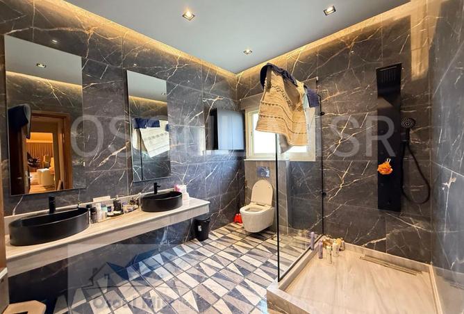 8332833 - Property Image 3