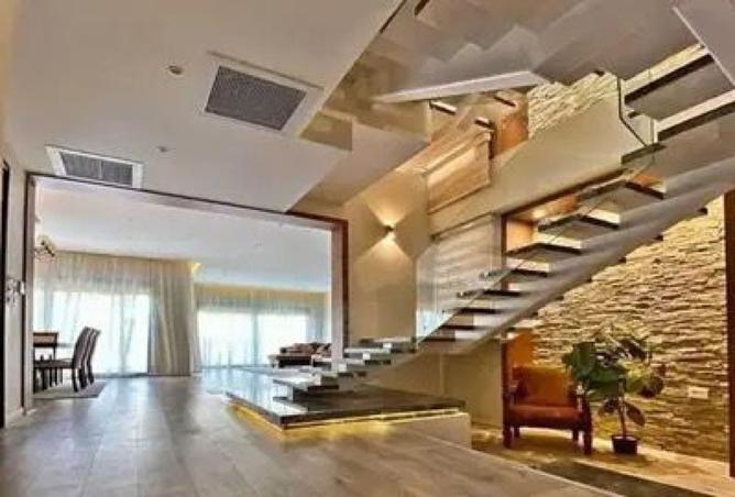 8312930 - Property Image 3