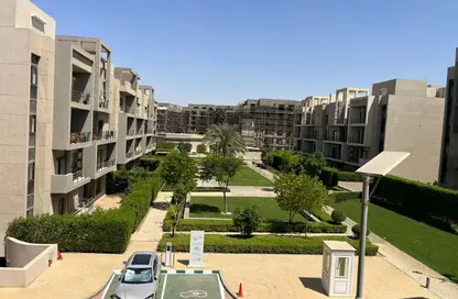 Apartment - 3 Bedrooms - 2 Bathrooms for sale in Villa Square - Fifth Square - The 5th Settlement - New Cairo City - Cairo