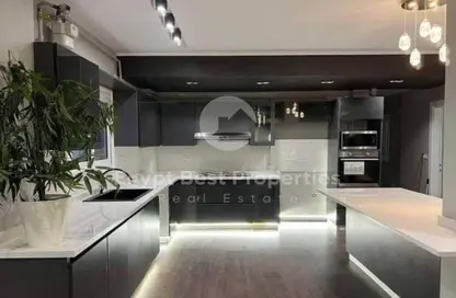 Villa - 5 Bedrooms - 6 Bathrooms for sale in The Residences - Hyde Park - New Cairo City - Cairo