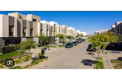فيلا - 3 غرف نوم - 4 حمامات للبيع في كمبوند البروج - كمبوندات الشروق - مدينة الشروق - القاهرة