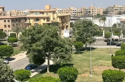 شقة - 2 غرف نوم - 1 حمام للبيع في شارع 10 - الحي الاول - الشيخ زايد - الجيزة