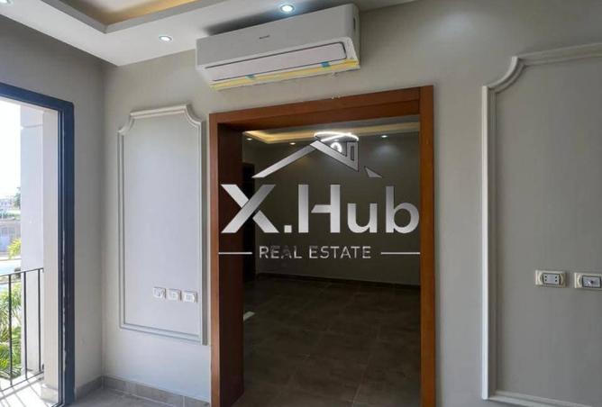 8184710 - Property Image 2